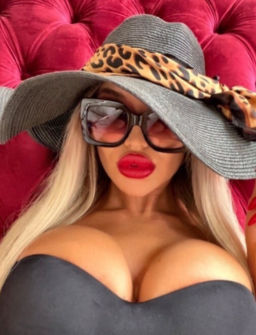 Проститутка Питера с 5 размером груди предлагает интим услуги у метро Василеостровская  +7(911)737-42-93 - фото 3