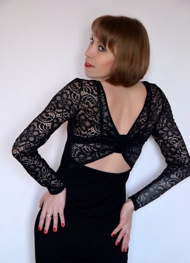 Проститутка Питера Людмила с 3 размером груди предлагает интим услуги у метро Кировский Завод  +7(911)830-21-77 