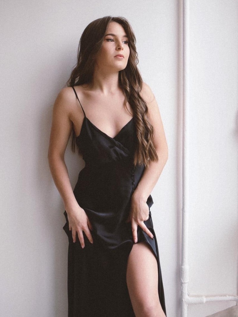 Проститутка Питера Варвара с 3 размером груди предлагает интим услуги у метро Фрунзенская  +7(911)263-24-01 - фото 3