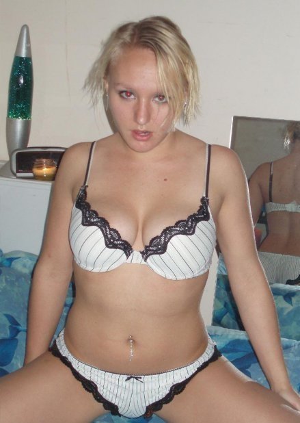 Индивидуалка Питера Оксана с 3 размером груди предлагает интим услуги у метро Владимирская  +7(981)193-28-94 