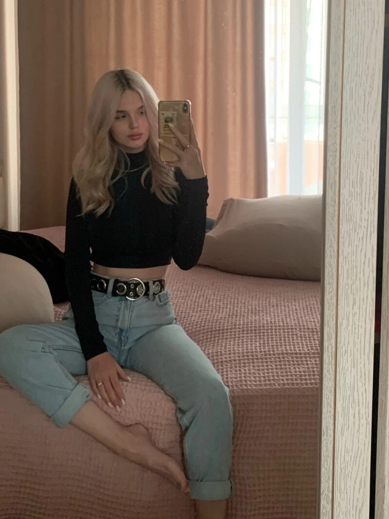 Проститутка Питера Катя с 1 размером груди предлагает интим услуги у метро Проспект Большевиков  +7(981)155-42-85 - фото 3