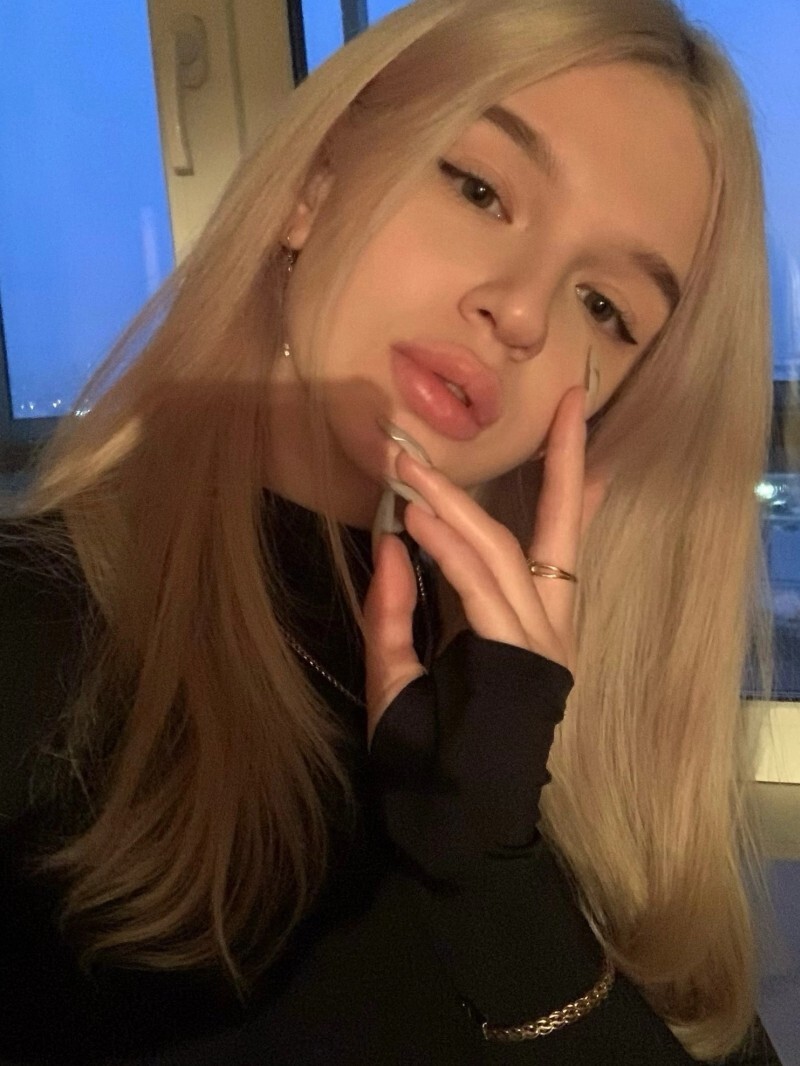 Проститутка Питера Инга с 2 размером груди предлагает интим услуги у метро Петроградская  +7(981)809-84-20 